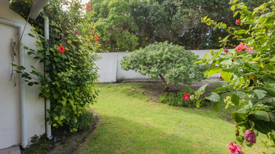 3 Bedroom Property for Sale in Struisbaai Western Cape